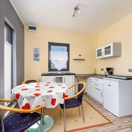 In - Balaton 42690 بيت للعطل